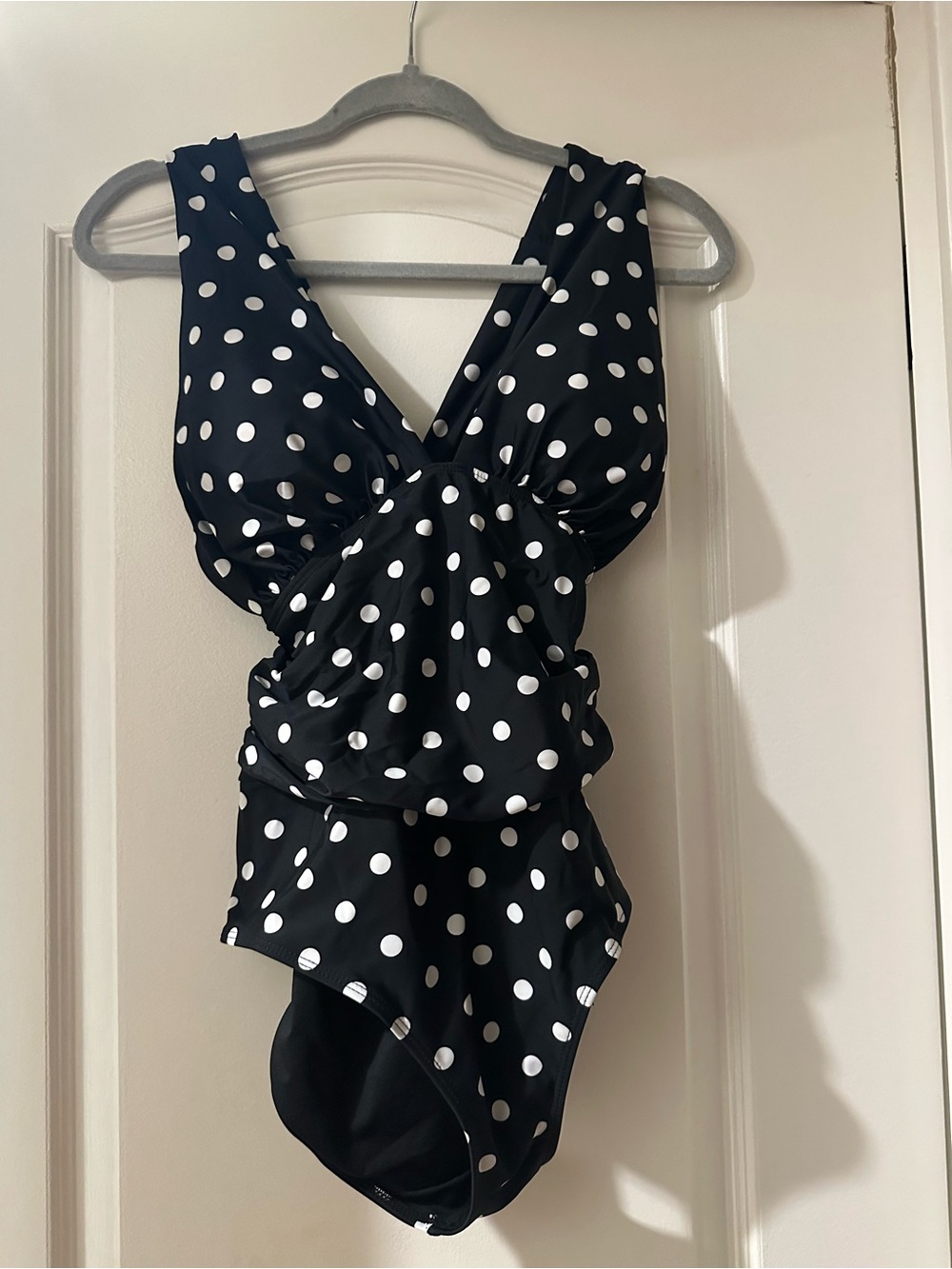 Black and White Polka Dot Women's Swimsuit 
Size Large